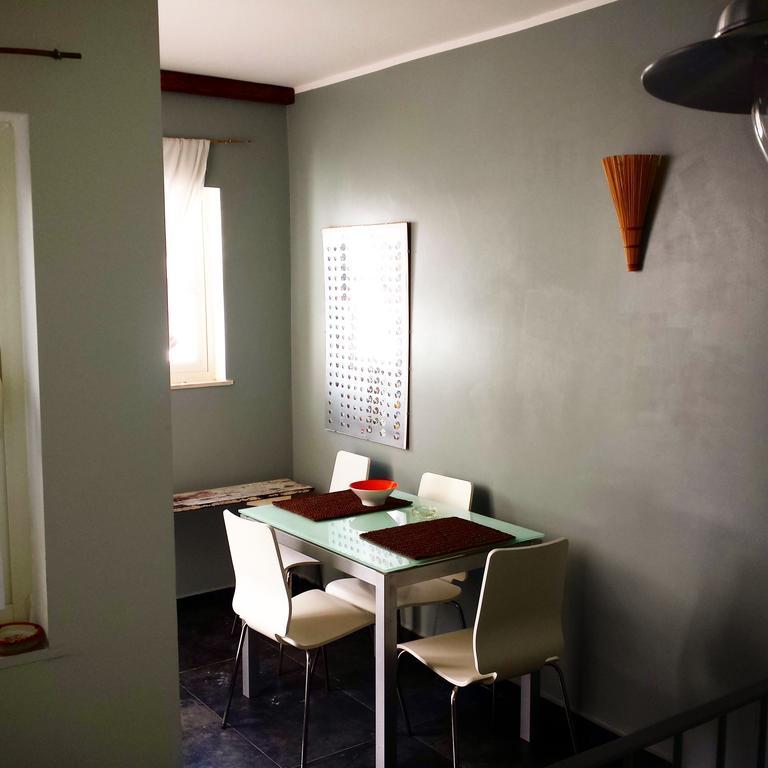 Ferienwohnung Il Pozzo Di Santa Teresa CTA Zimmer foto
